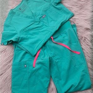 XXS FIGS Scrubs Set